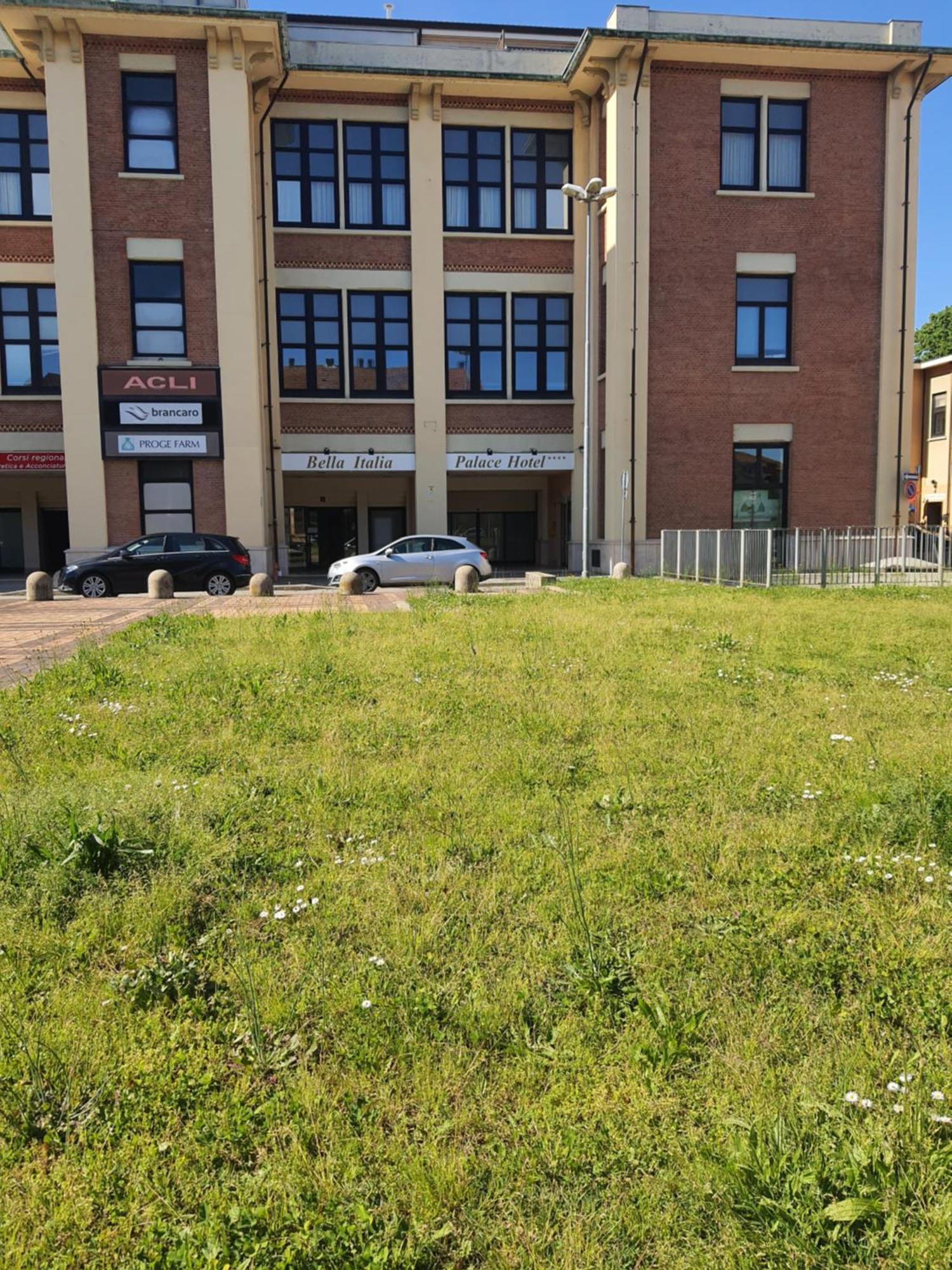 נוברה Bella Italia Palace Hotel מראה חיצוני תמונה