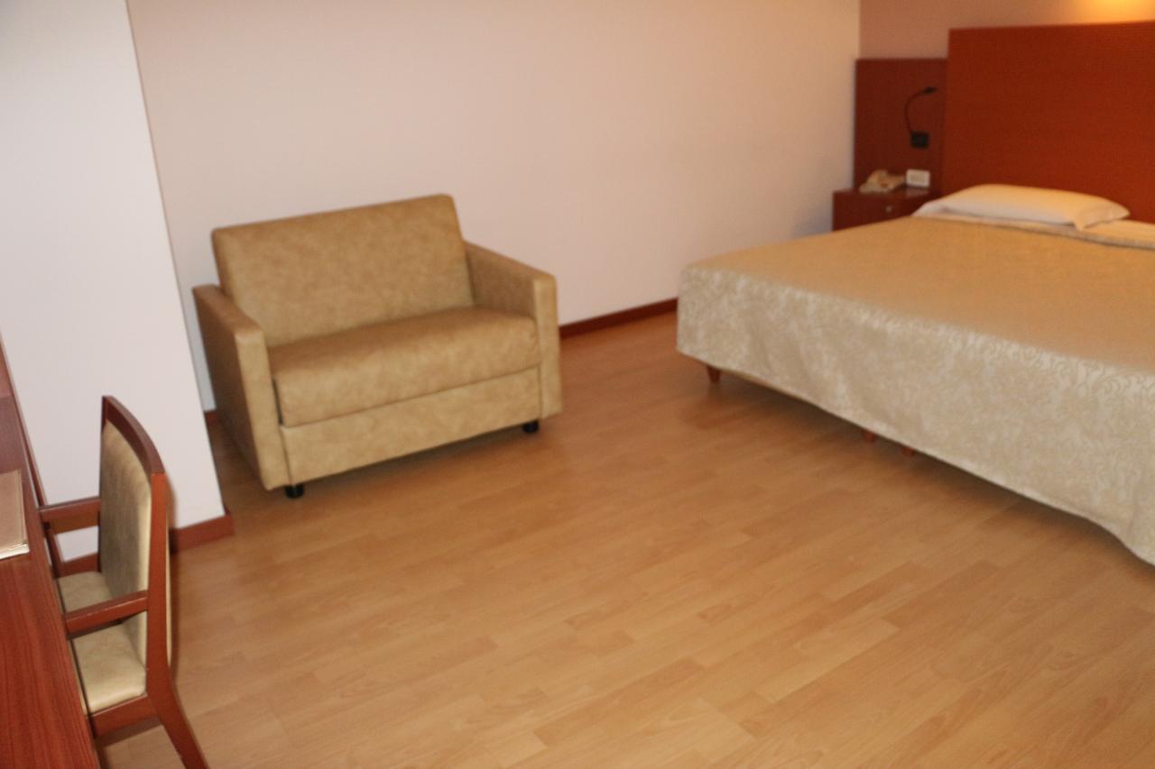 נוברה Bella Italia Palace Hotel מראה חיצוני תמונה